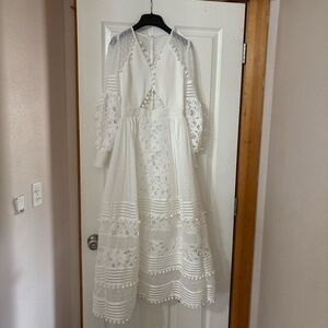 Chic White Lace Long Sleeve Dress